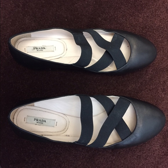 Prada flats, black - Picture 1 of 3